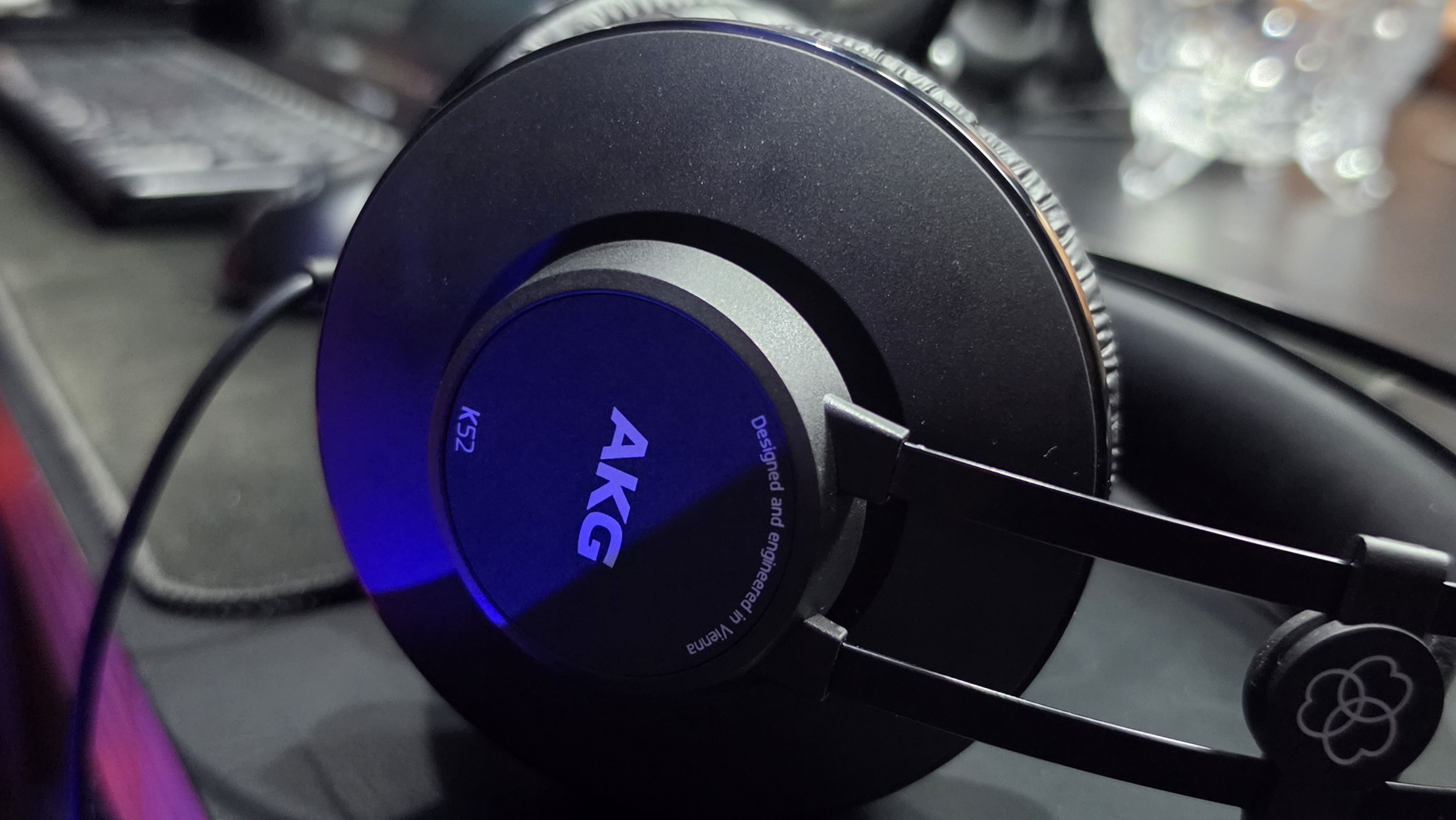 Fones usados na produção de áudio